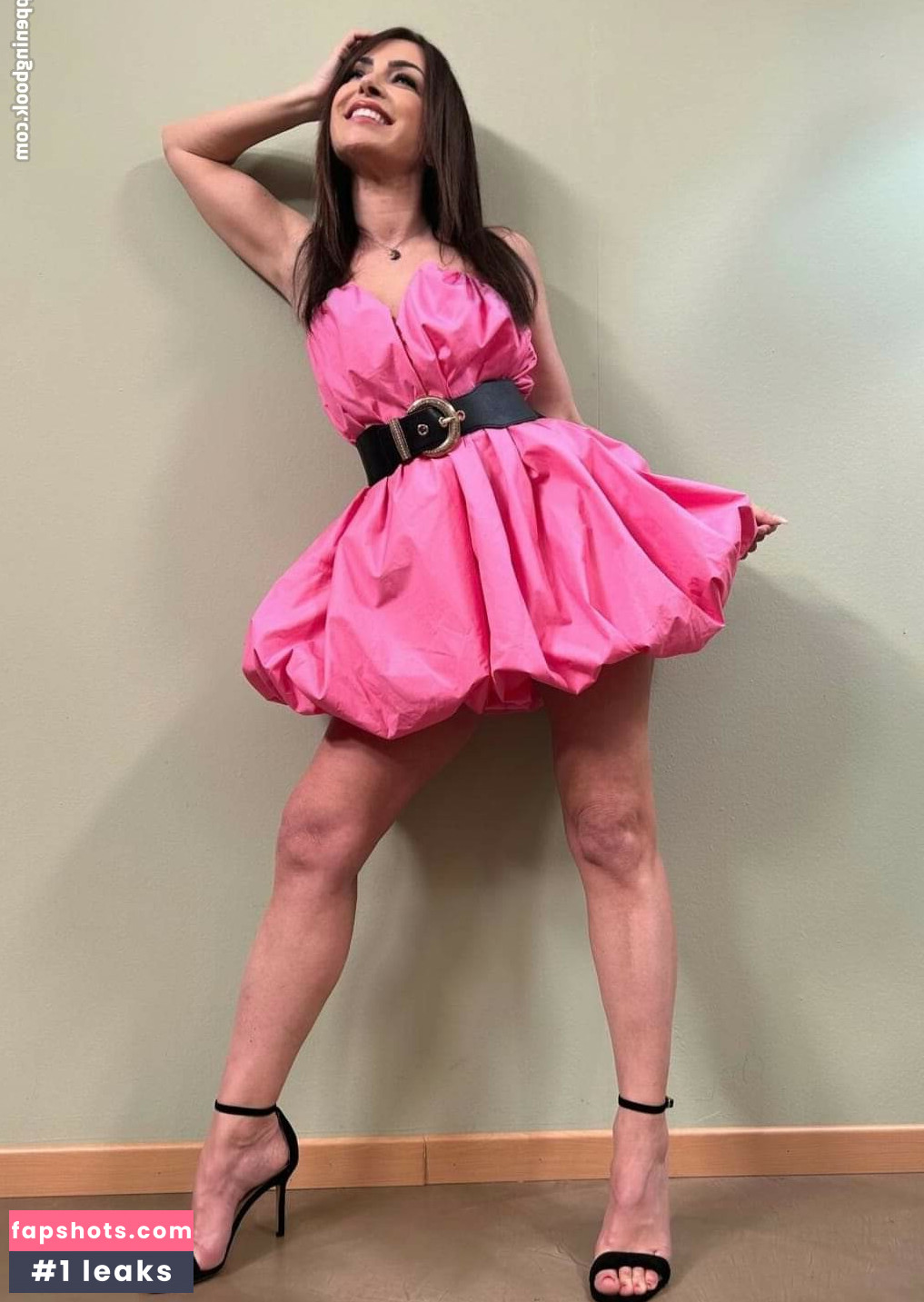 Sheila Grembiule gallery photo #36