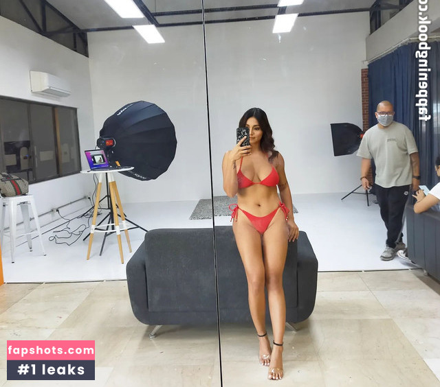 Sheila Snow gallery photo #66