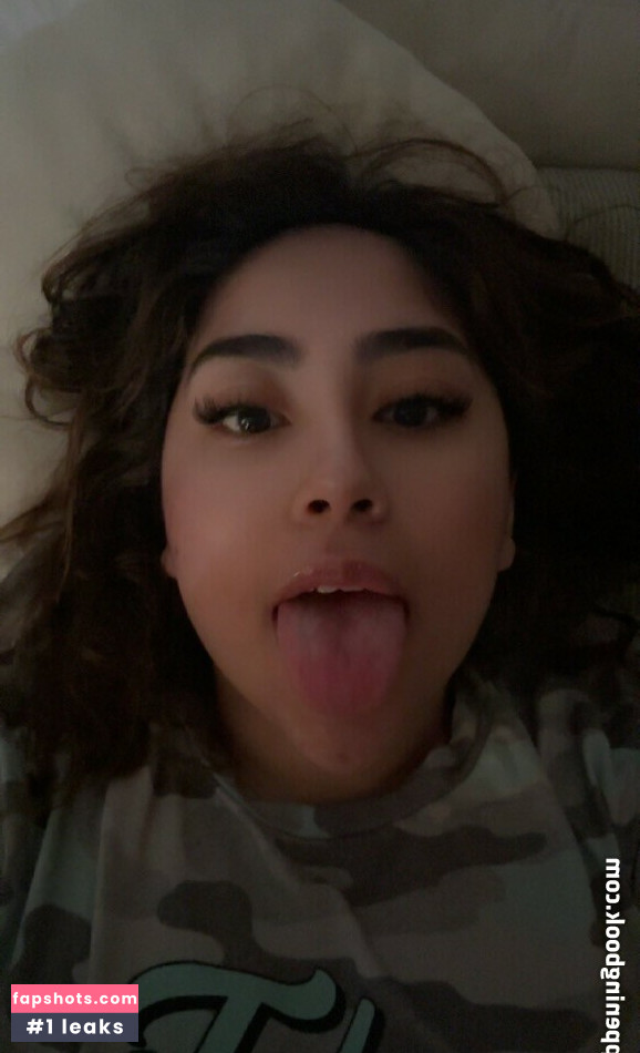 sheisshego nude babe gallery