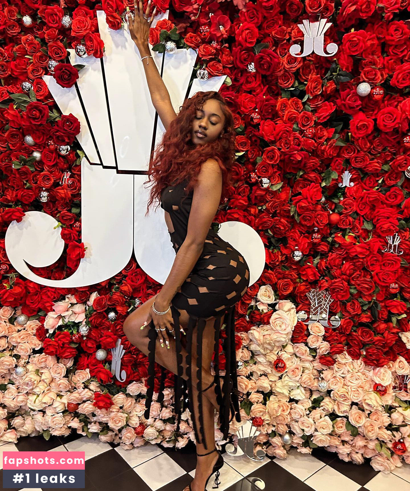 Sheissyncere gallery photo #3