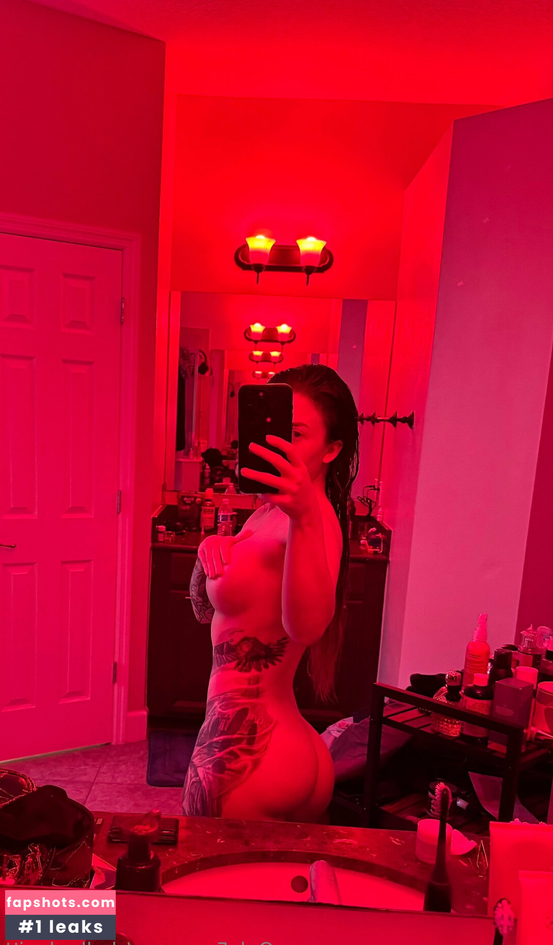 Shelby Dueitt gallery photo #4