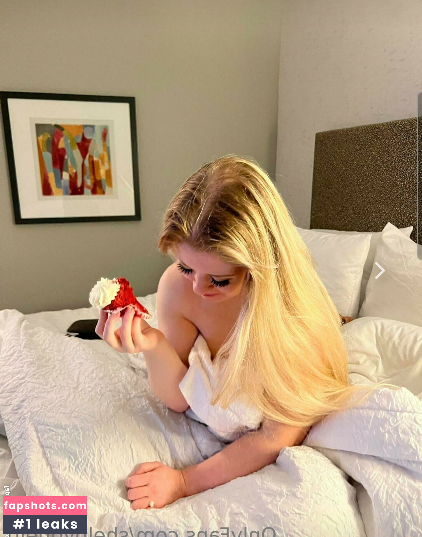 Shelby Dueitt gallery photo #41