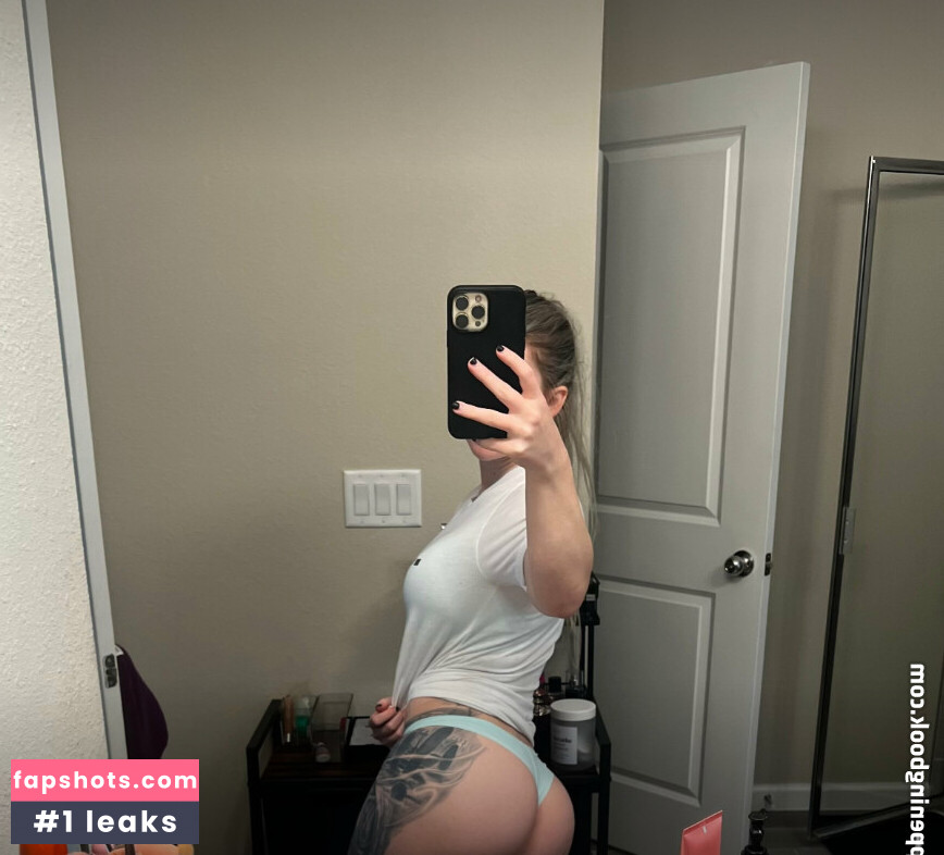 Shelby Dueitt gallery photo #72