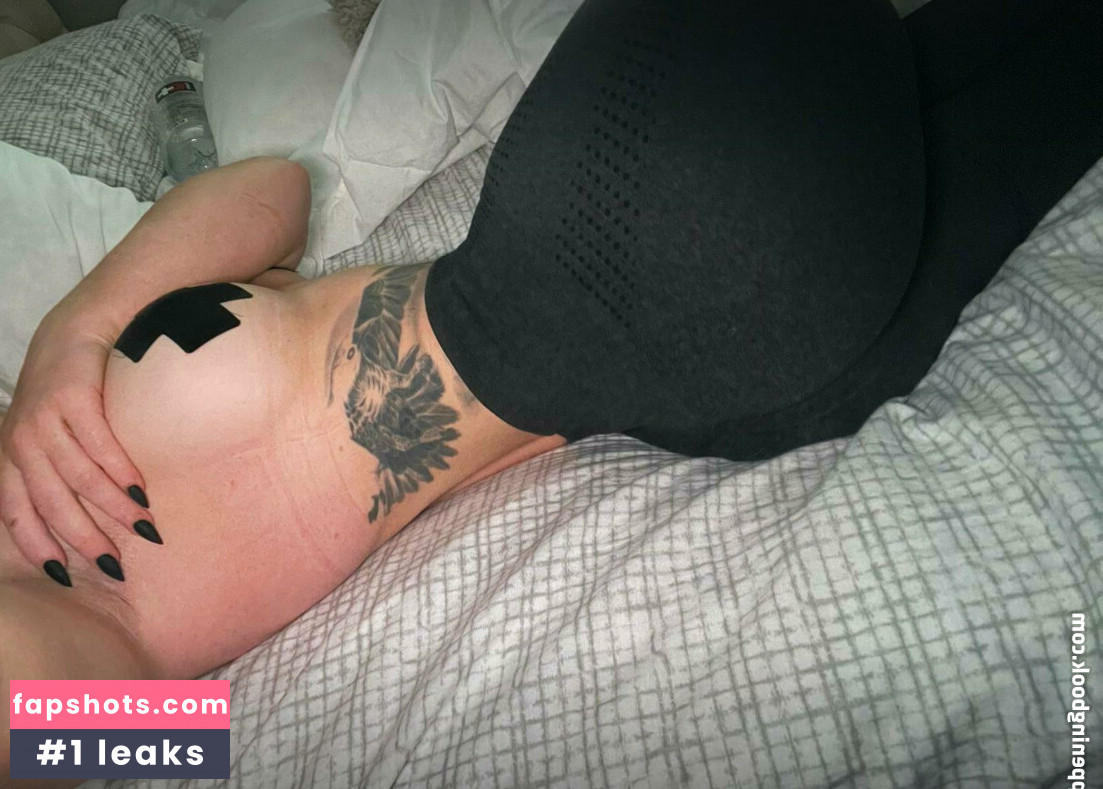 Shelby Dueitt gallery photo #85