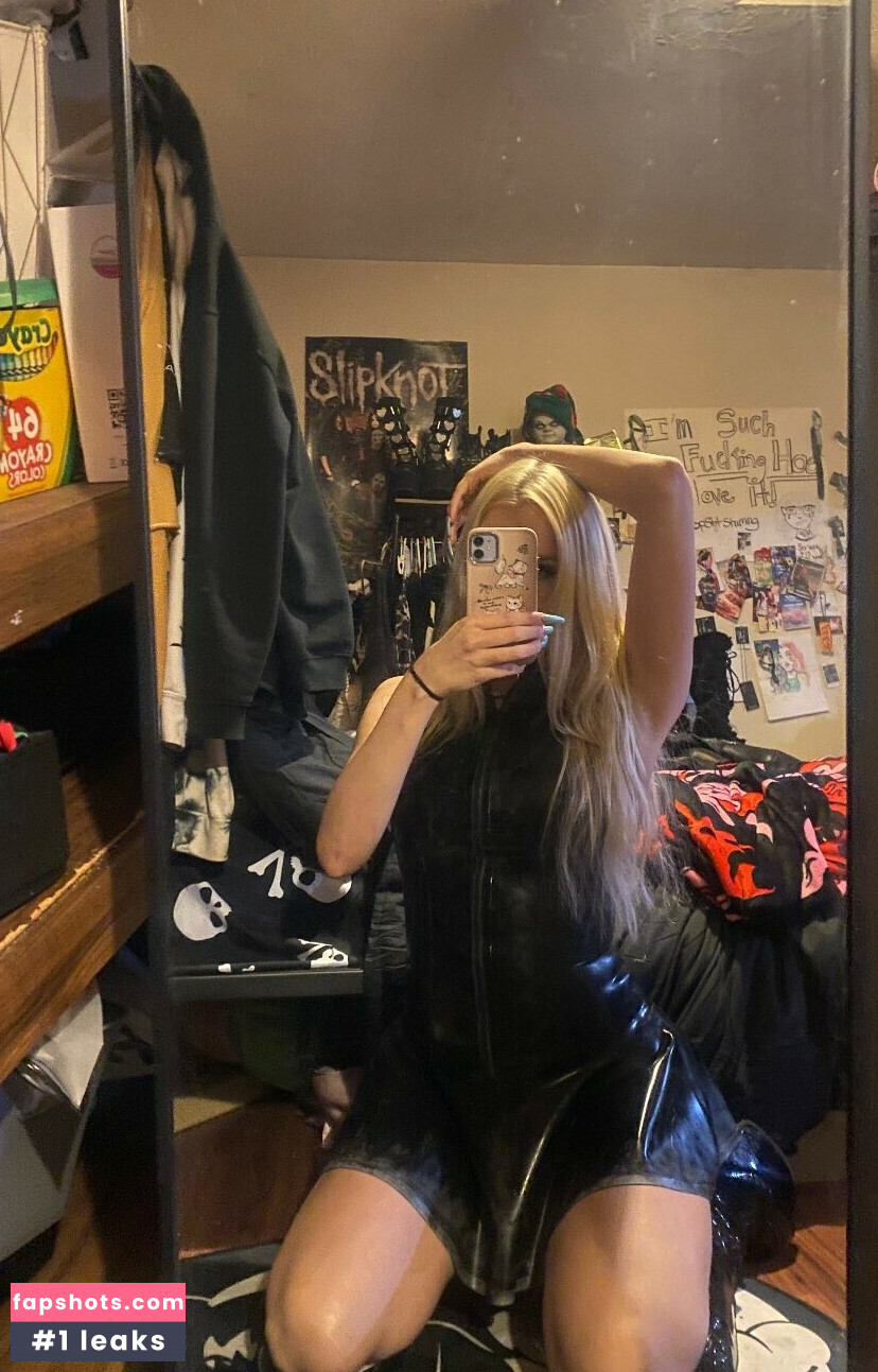 Shelby_lane gallery photo #7