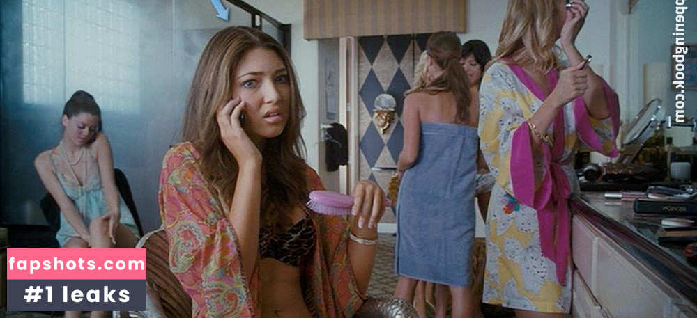 Shelby Young gallery photo #9