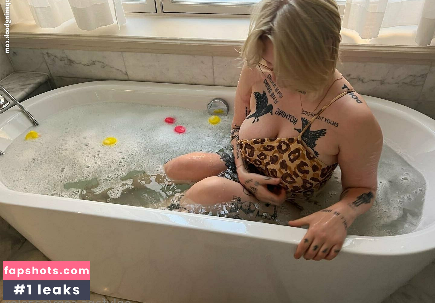 Shelley Floryd gallery photo #44