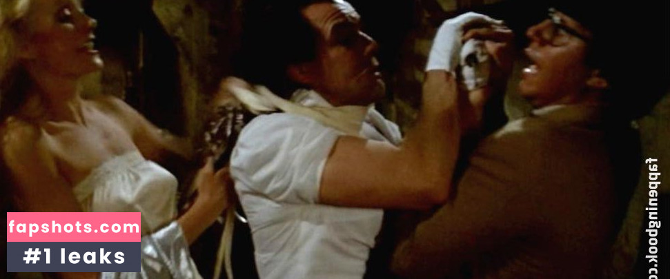 Shelley Smith gallery photo #8