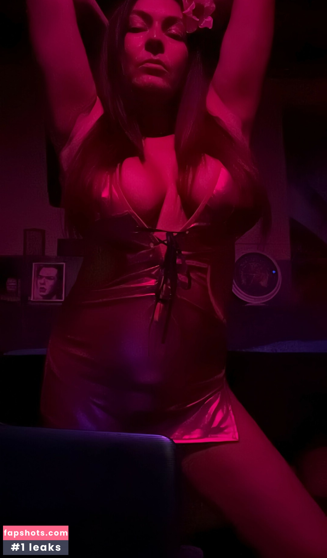 Shelly Martinez gallery photo #6