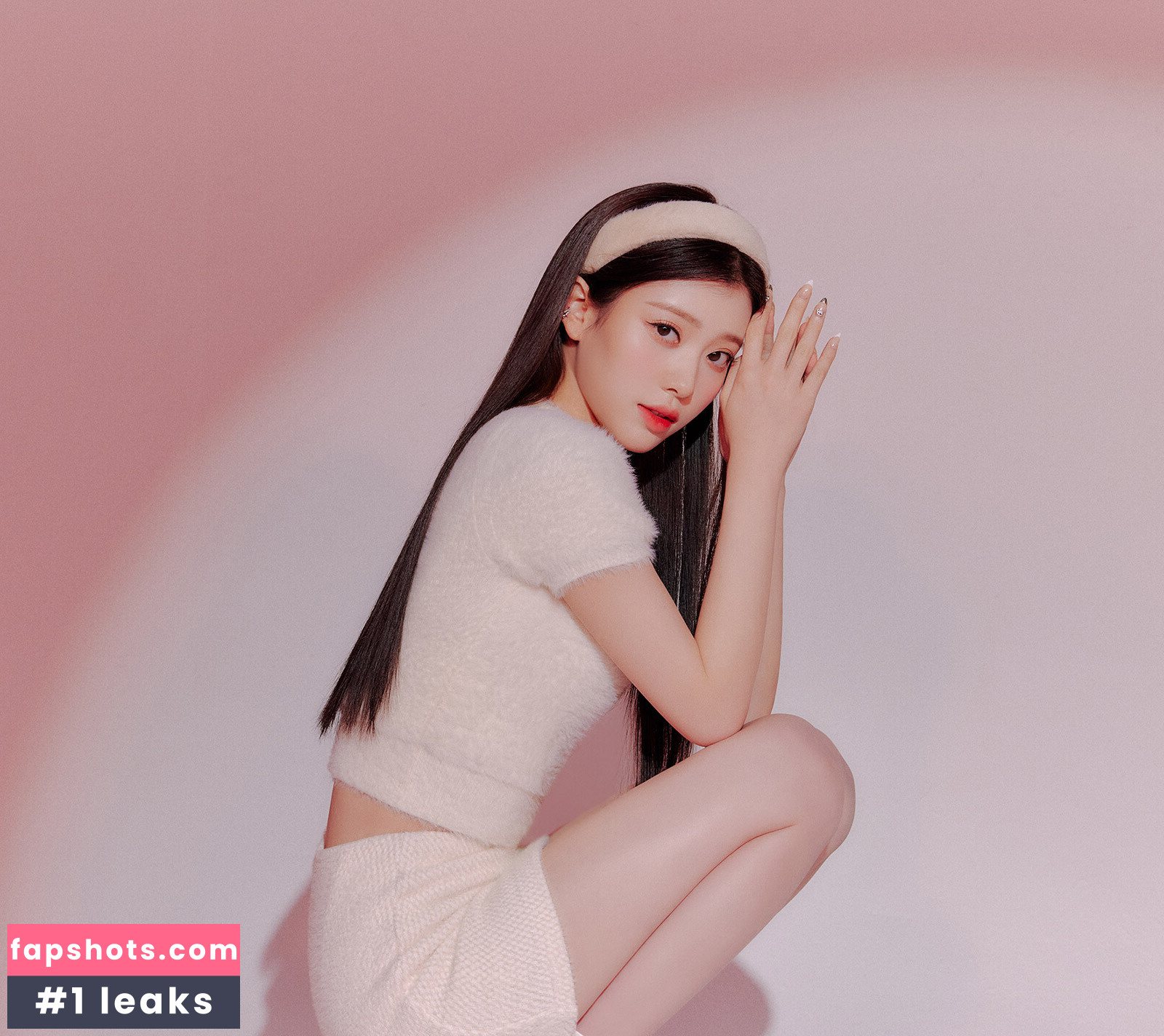 Shen Xiaoting gallery photo #2