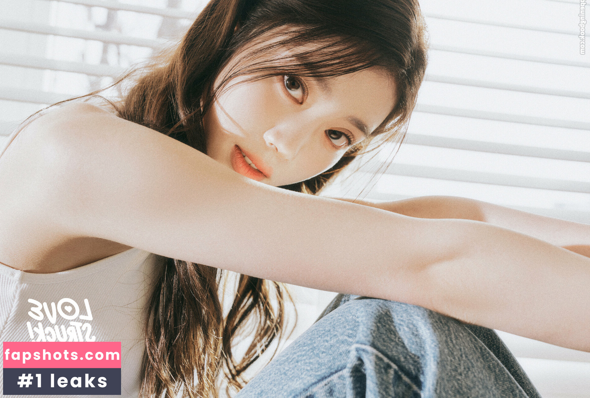 Shen Xiaoting gallery photo #11