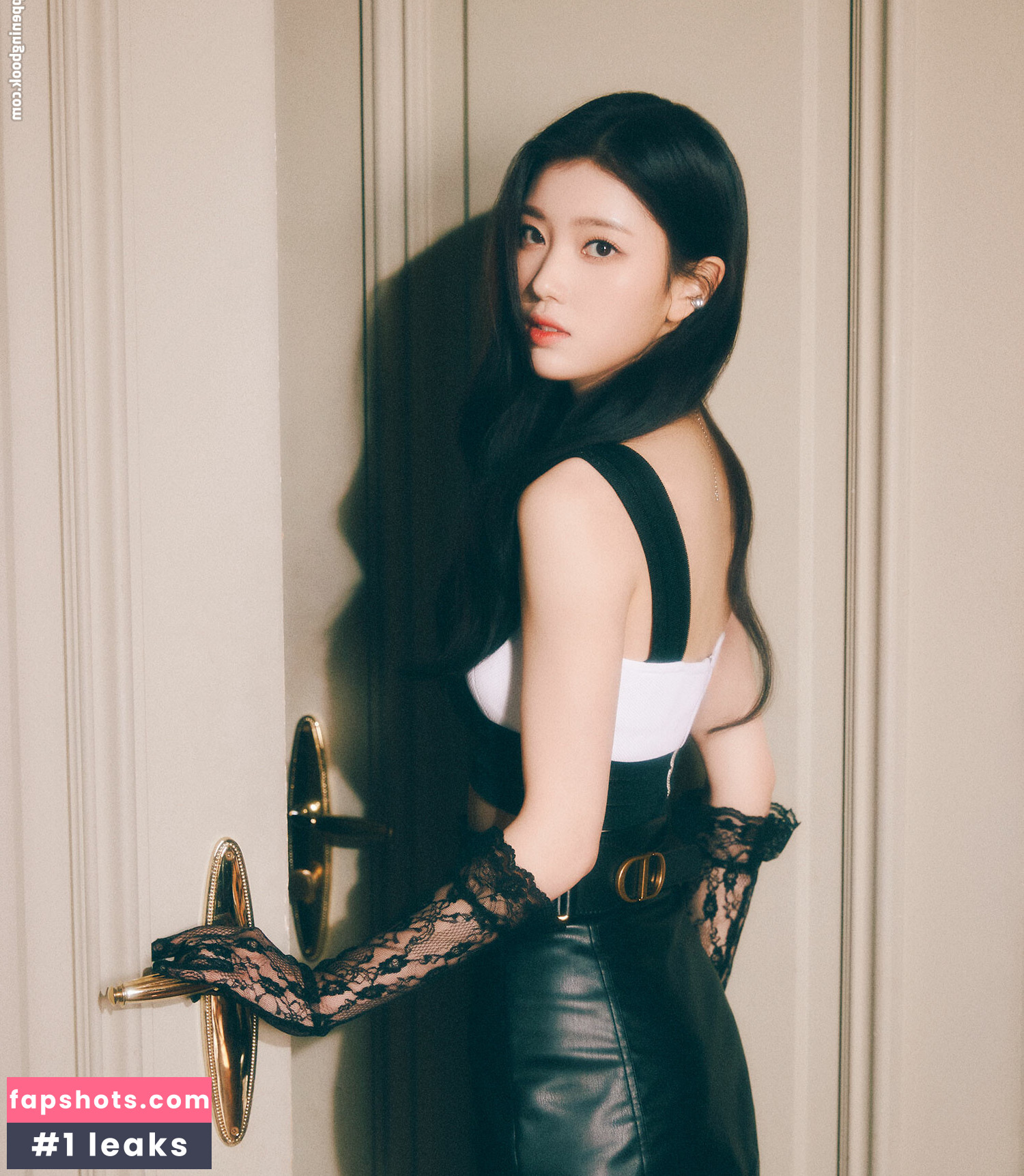 Shen Xiaoting gallery photo #12