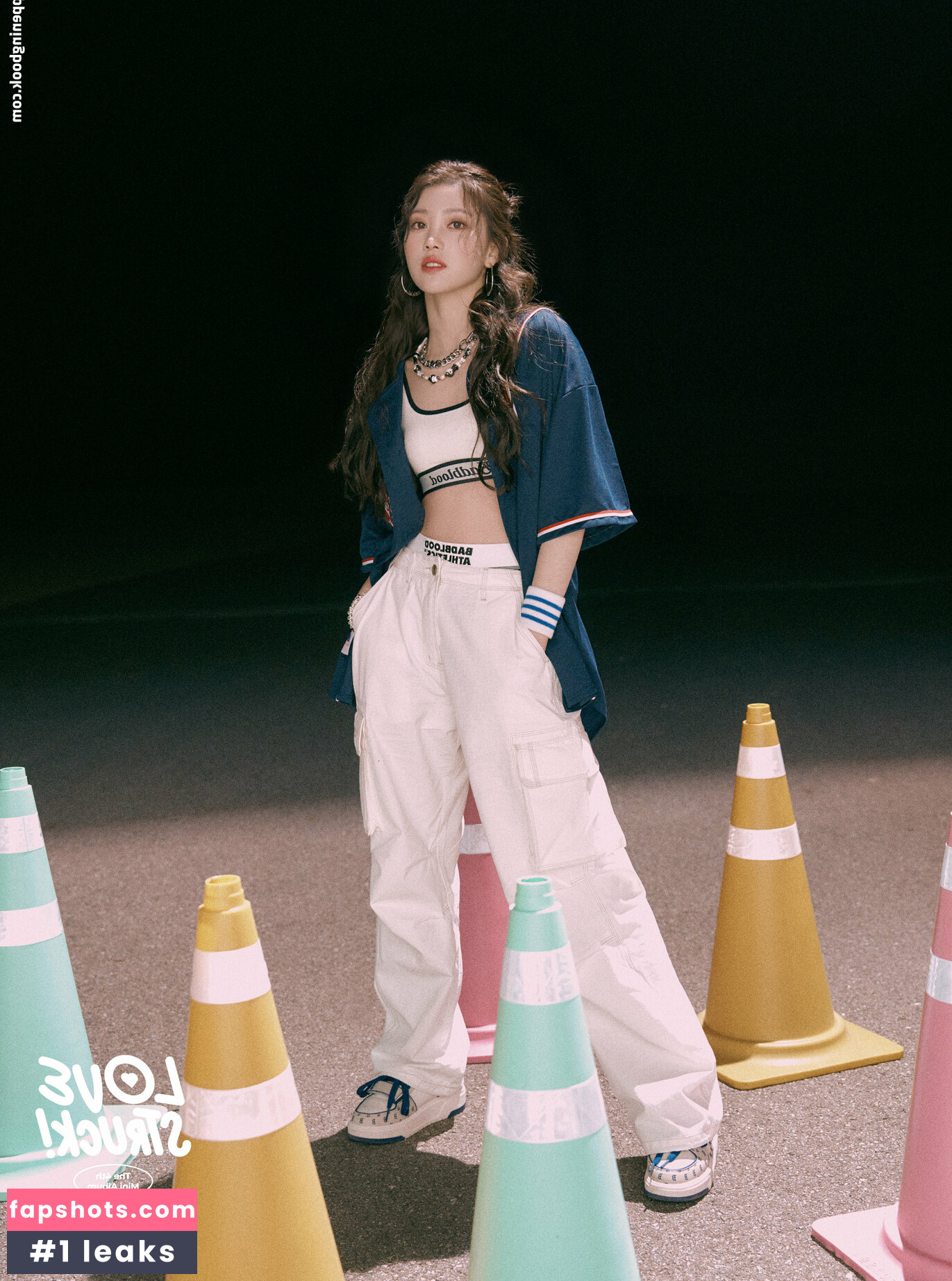 Shen Xiaoting gallery photo #10