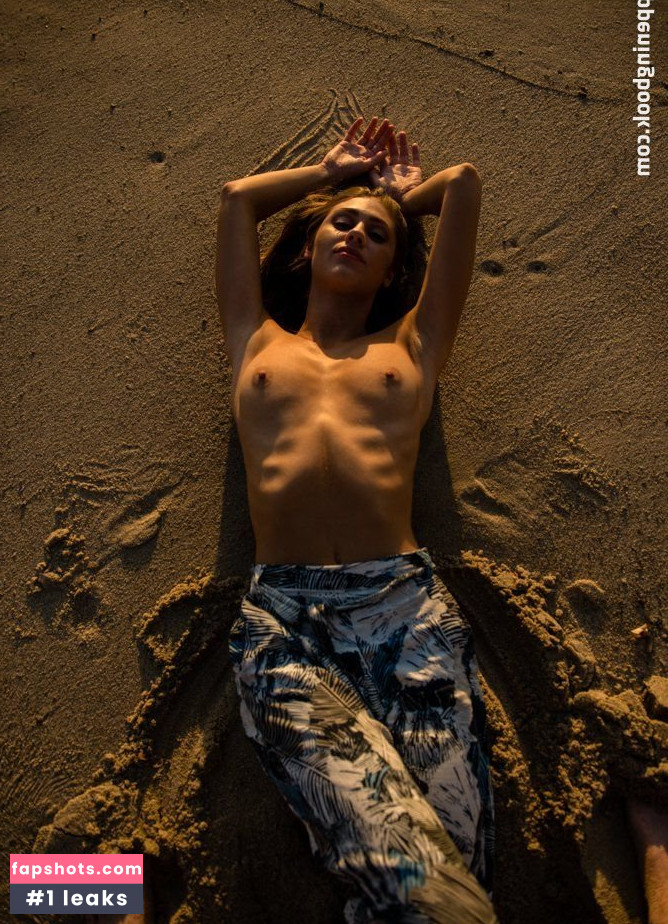 Sheridan Rhode gallery photo #24