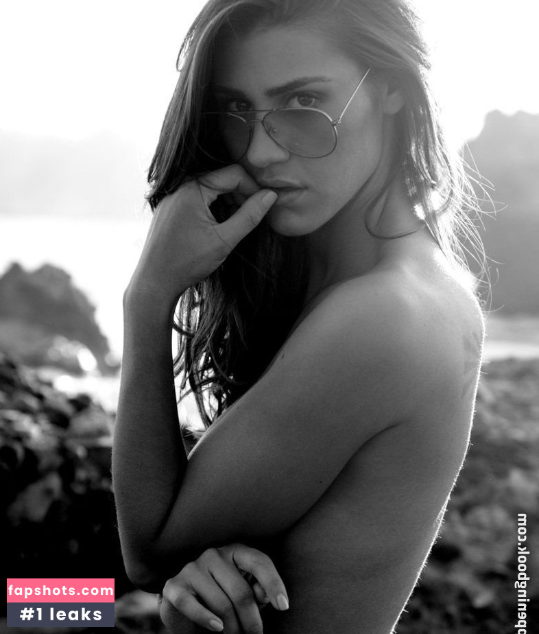 Sheridan Rhode gallery photo #33