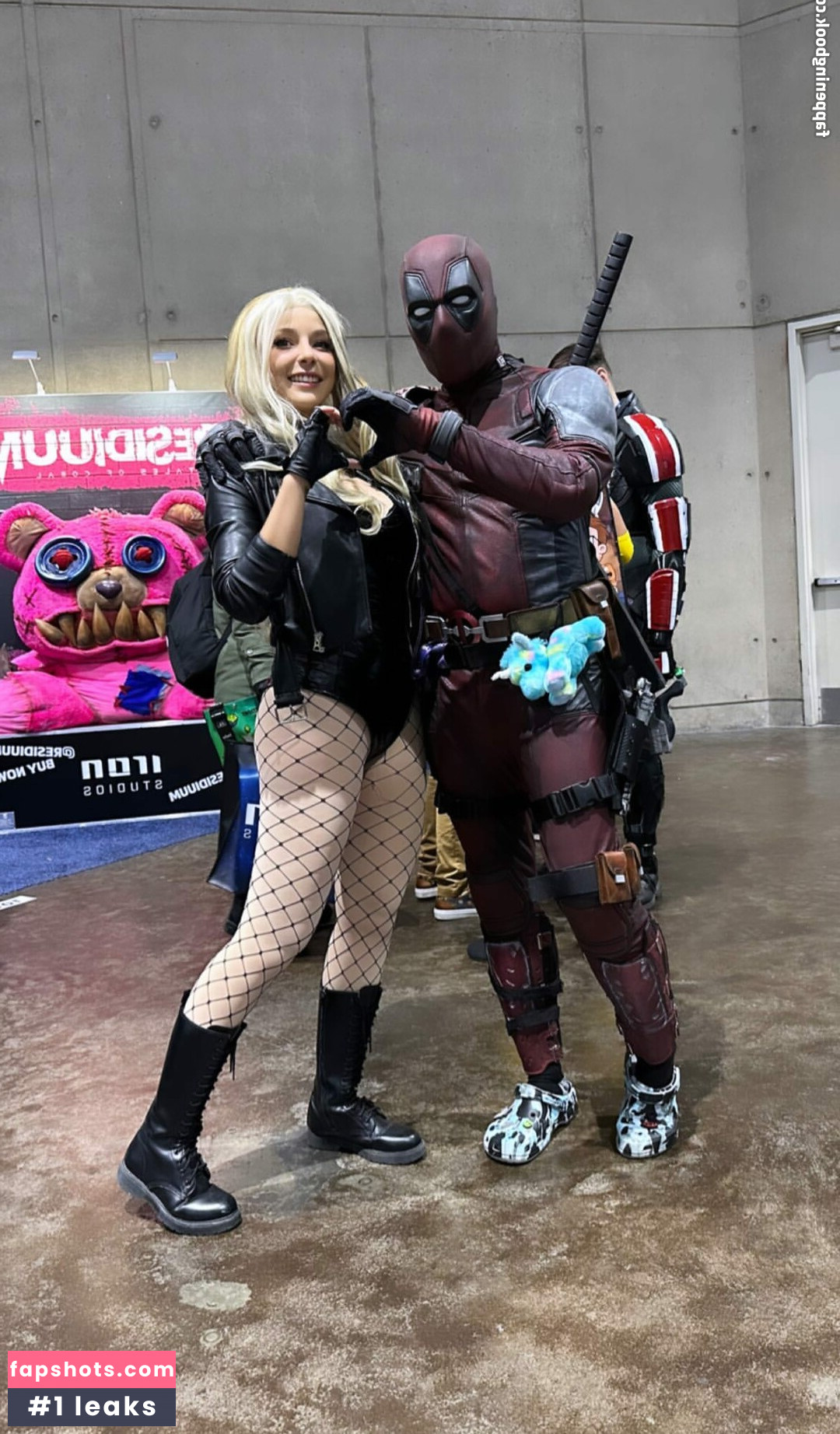 Shermie Cosplay Nude Leaks OnlyFans Photos #34 - LeakJerk