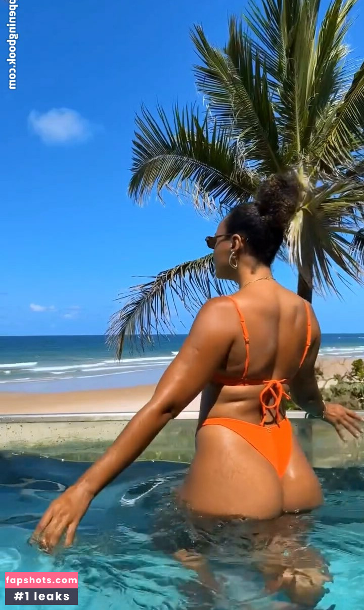 Sheron Menezes gallery photo #41