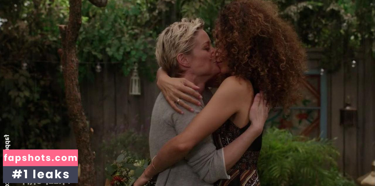 Sherri Saum gallery photo #23