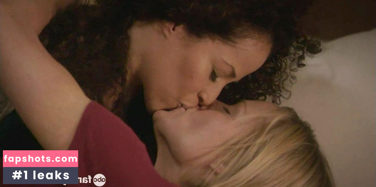 Sherri Saum gallery photo #24