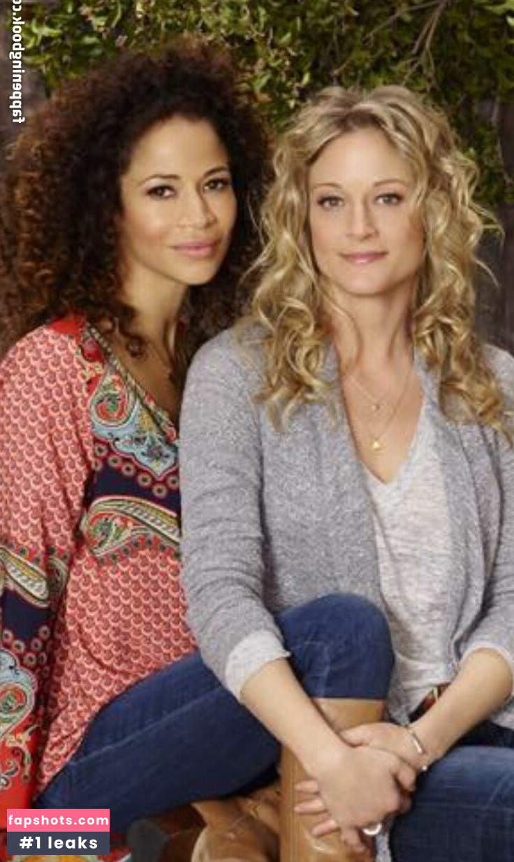 Sherri Saum gallery photo #8