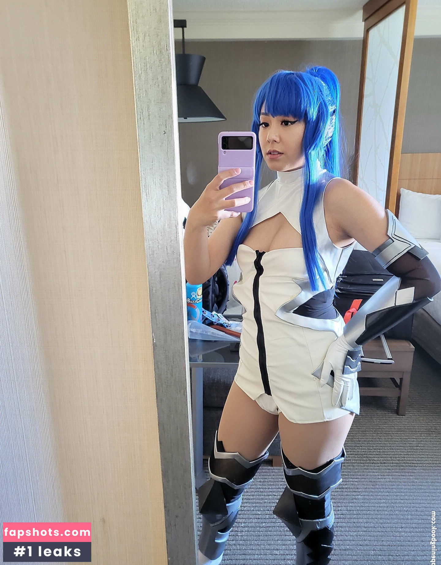 Shichaku Cosplay gallery photo #7