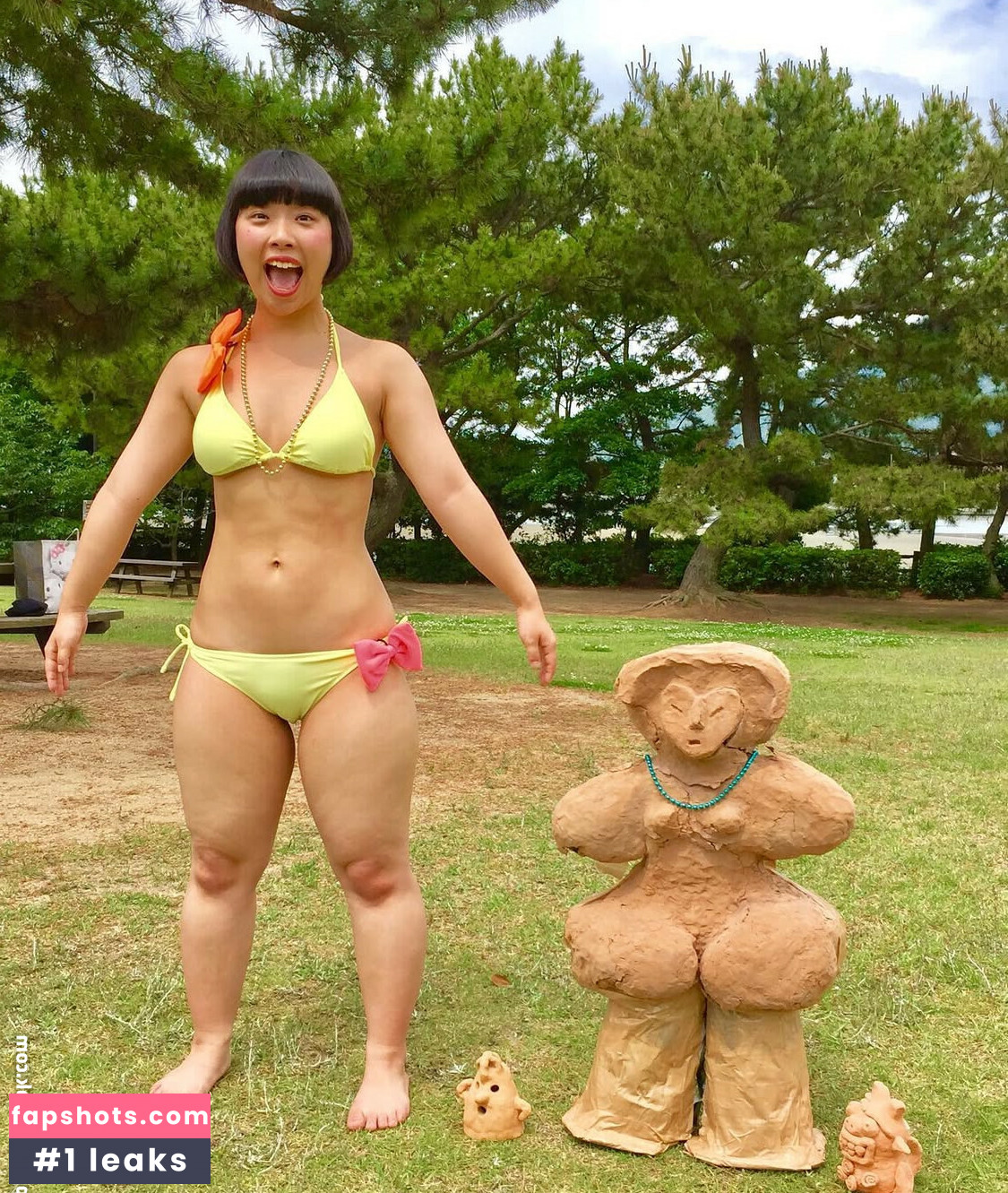 Shigetani Hotaru nude babe gallery