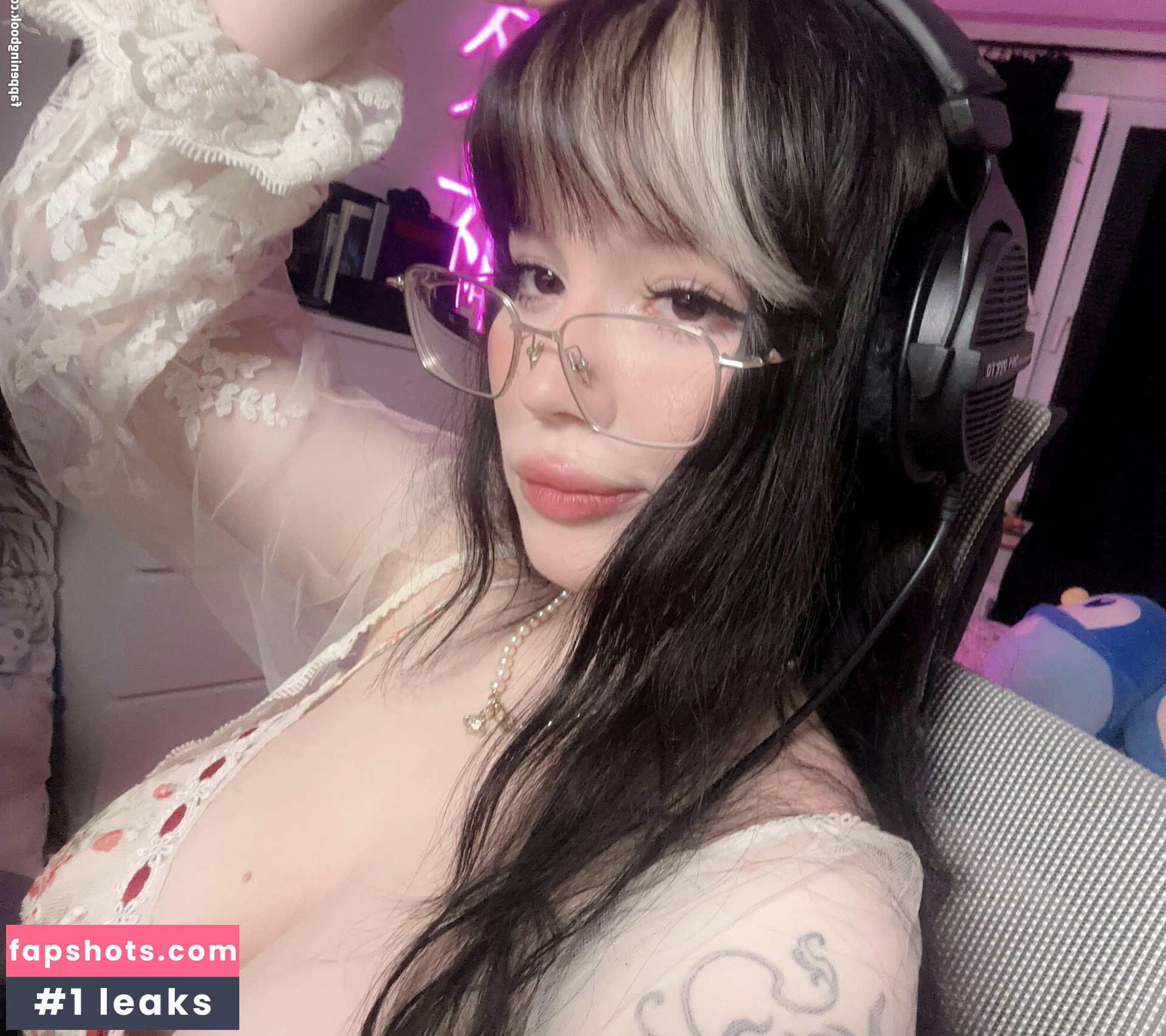 shini_waifu gallery photo #9