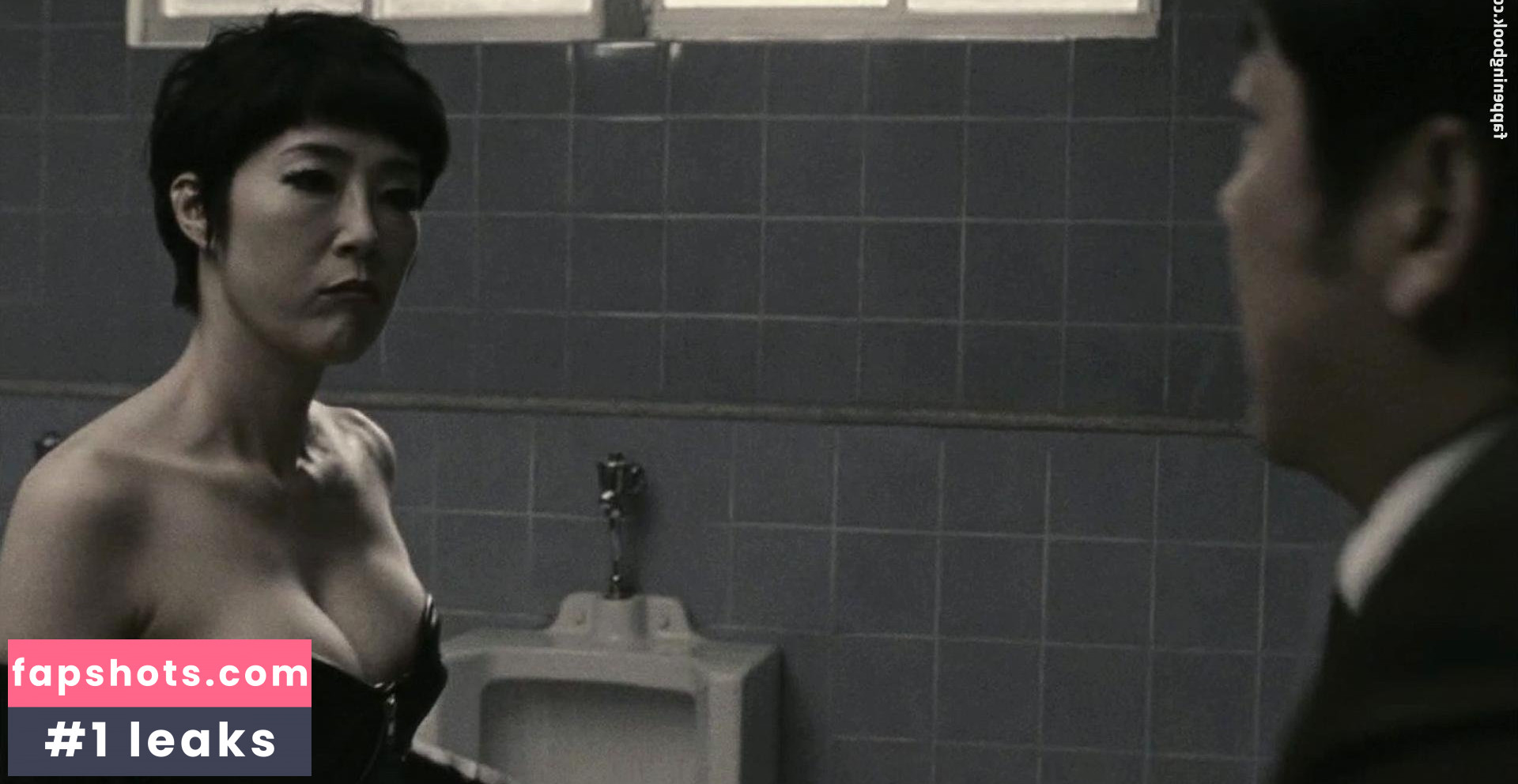 Shinobu Terajima gallery photo #15