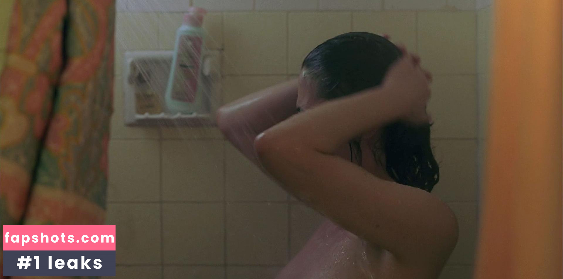 Shinobu Terajima gallery photo #19