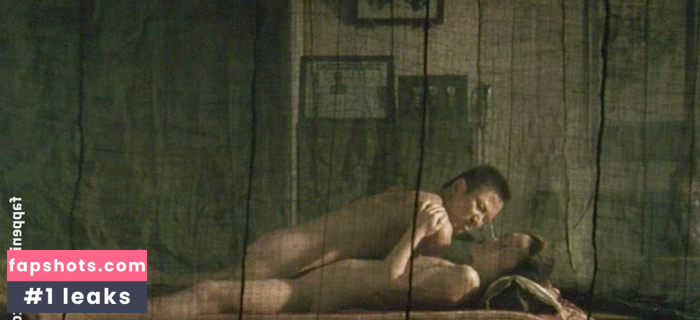 Shinobu Terajima gallery photo #25