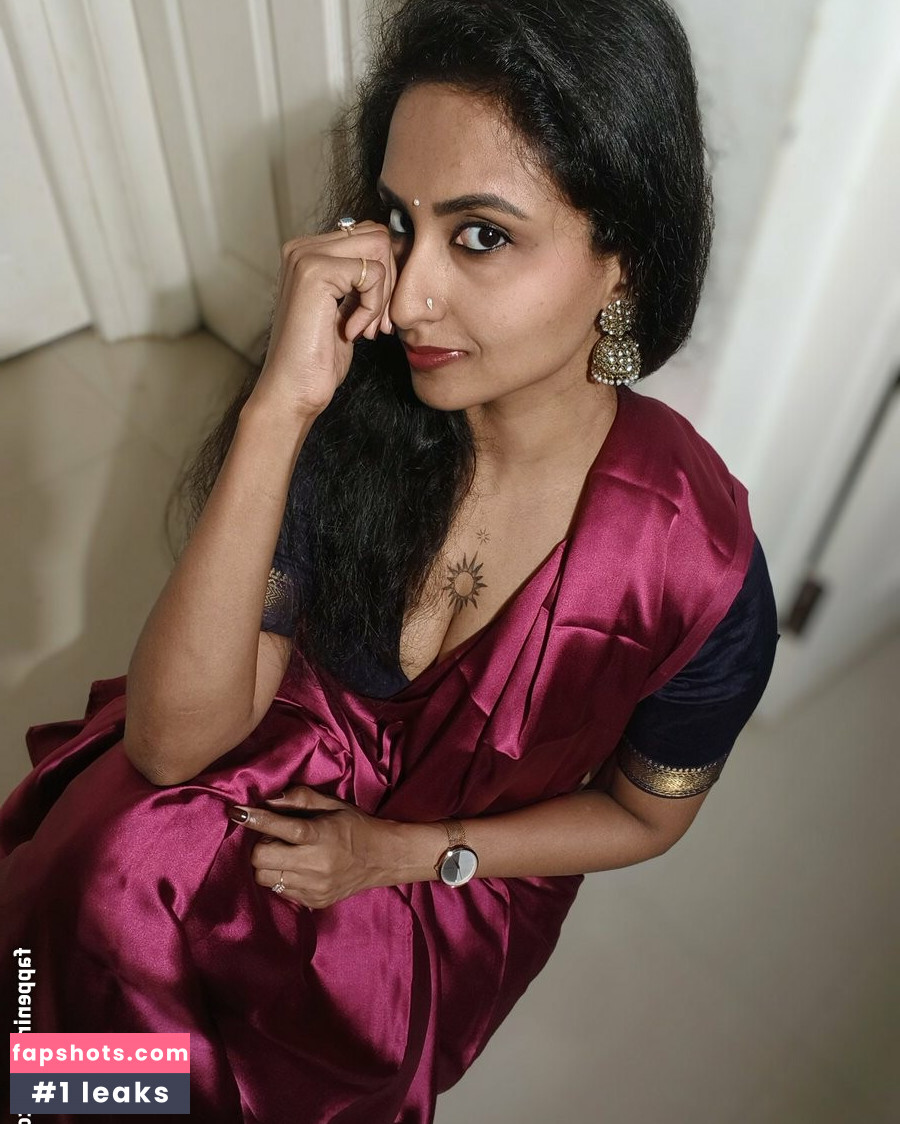 Shinu Syamalan nude babe gallery