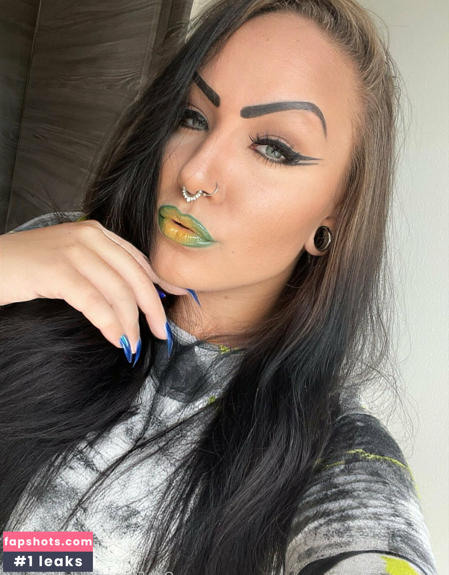 shiny_queen Nahé úniky fotek pouze od fanoušků #5 - Fapshots