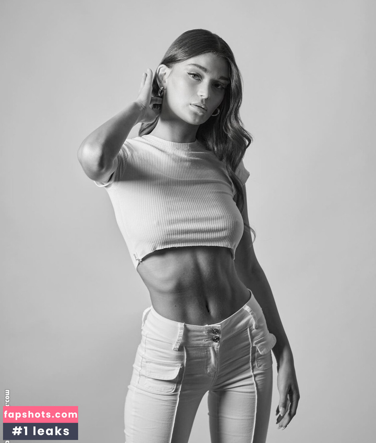 Shira Adar gallery photo #81