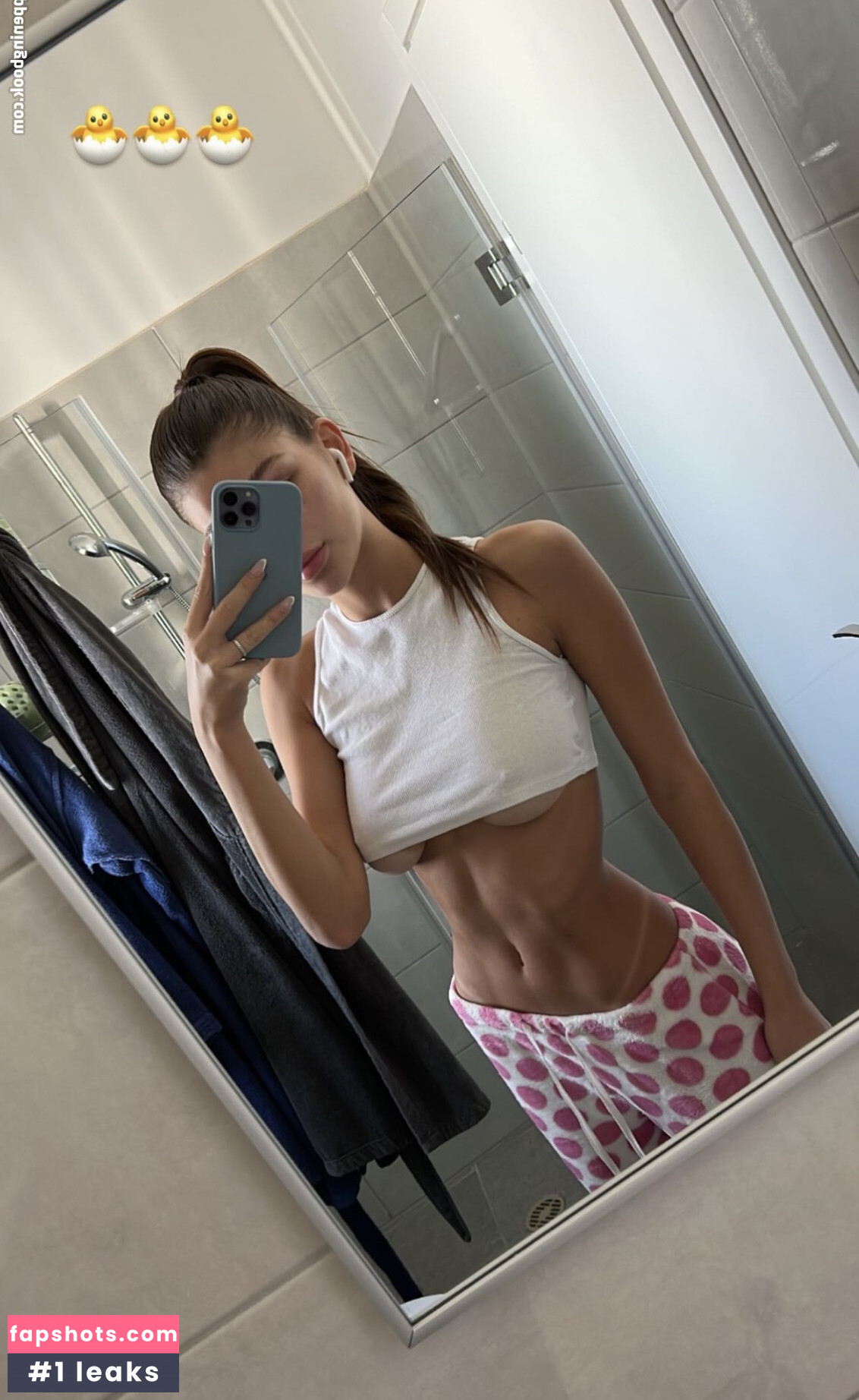 Shira Adar gallery photo #84