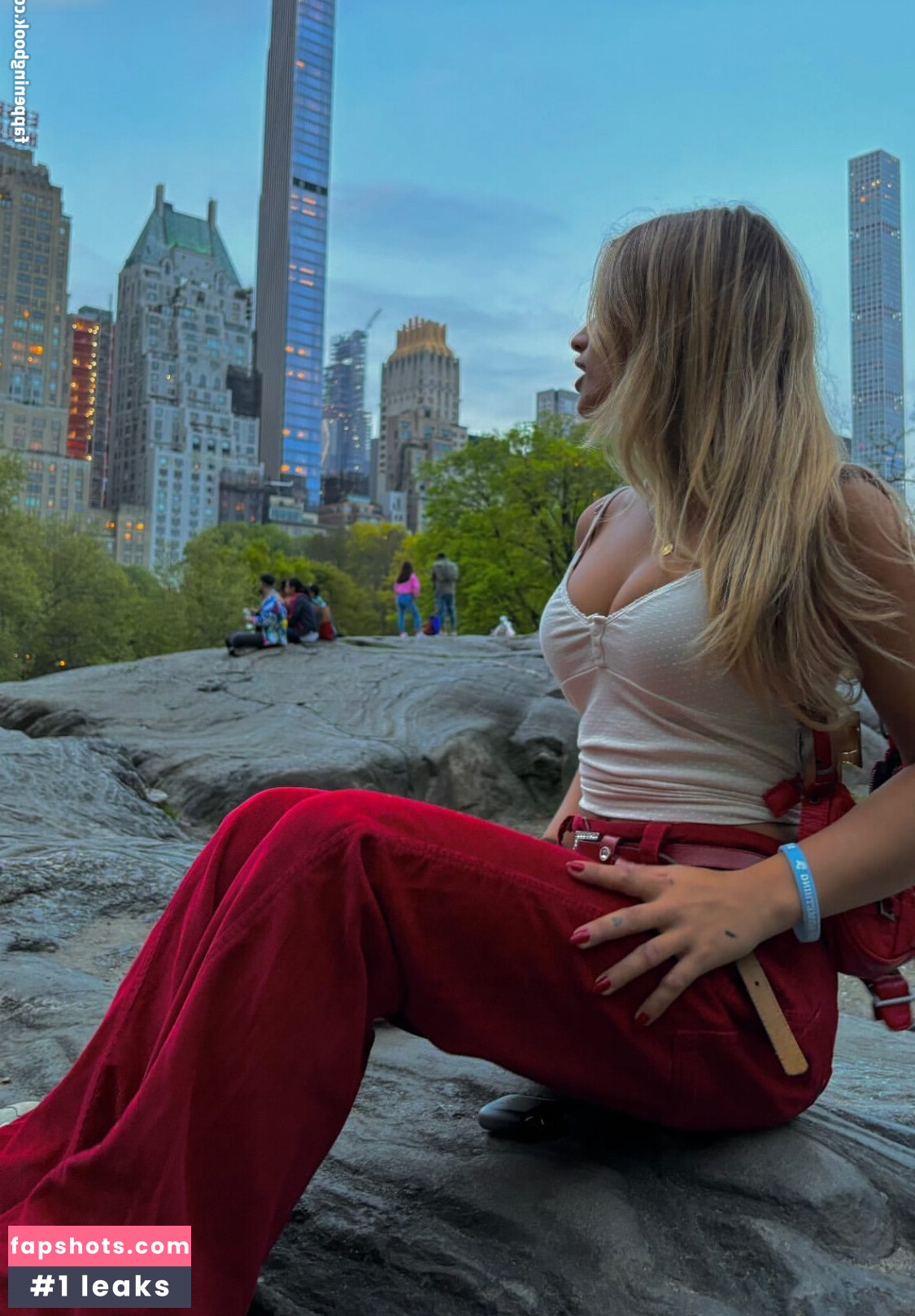 Shira Braun Filtración Desnuda OnlyFans Foto #18 - Fapshots