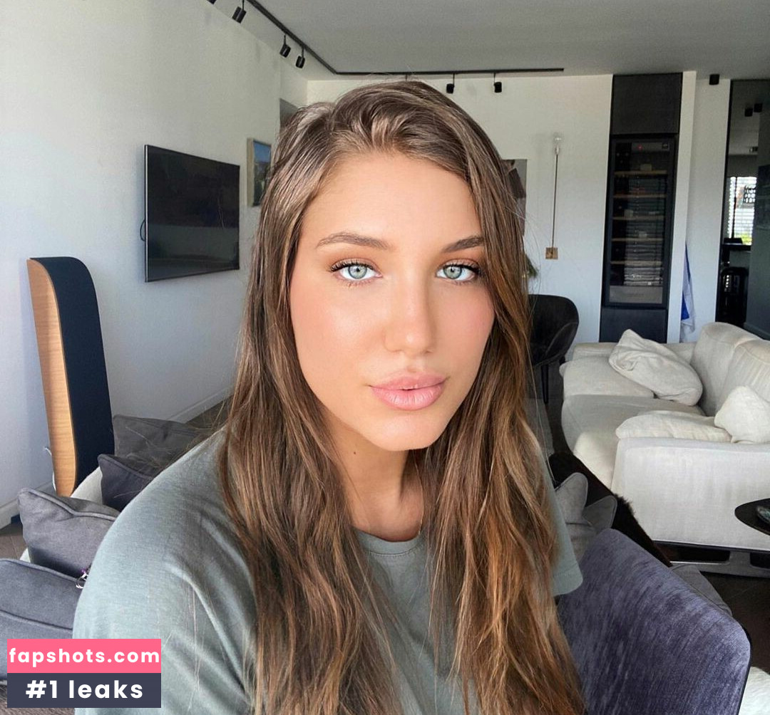 Shira Shabat gallery photo #8