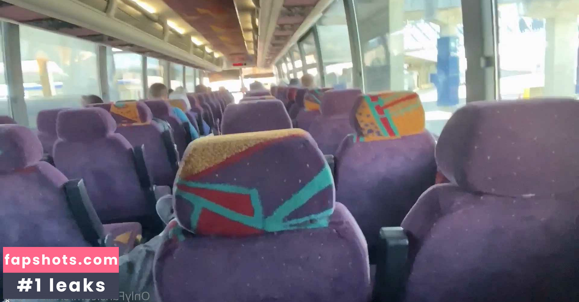 Shiri Allwood gallery photo #52