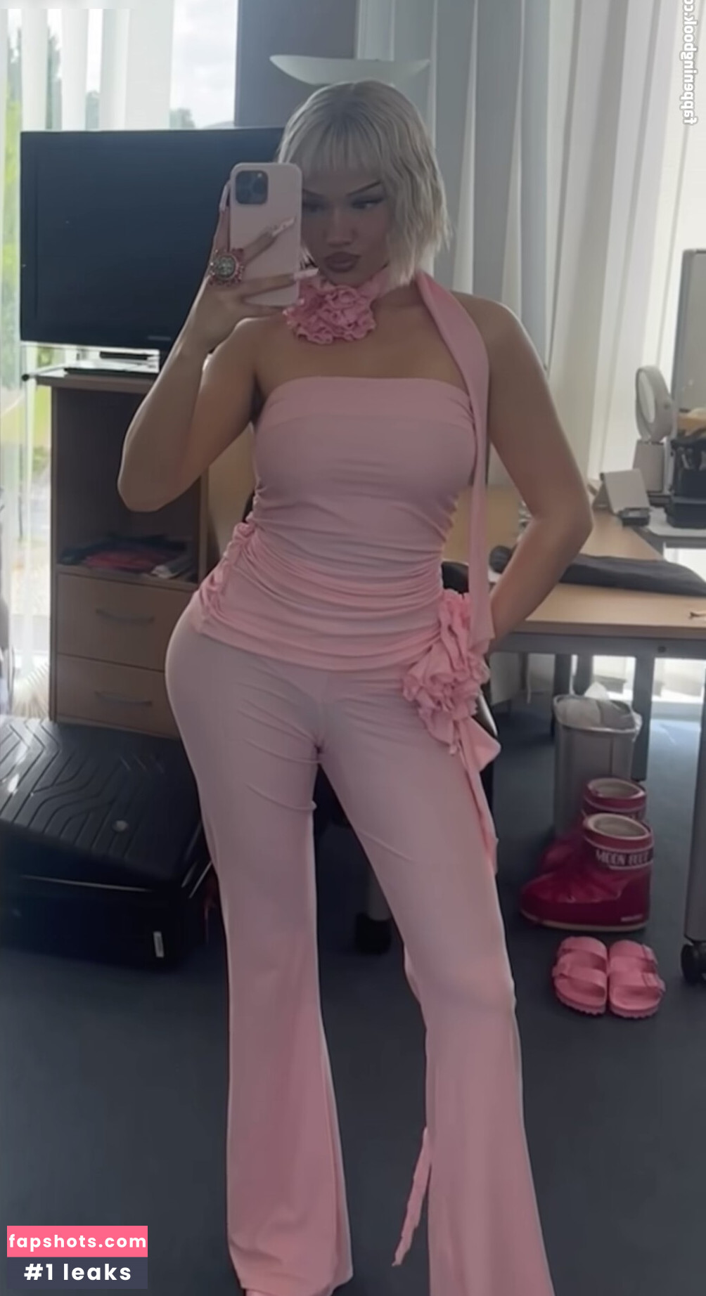 Shirin David gallery photo #110