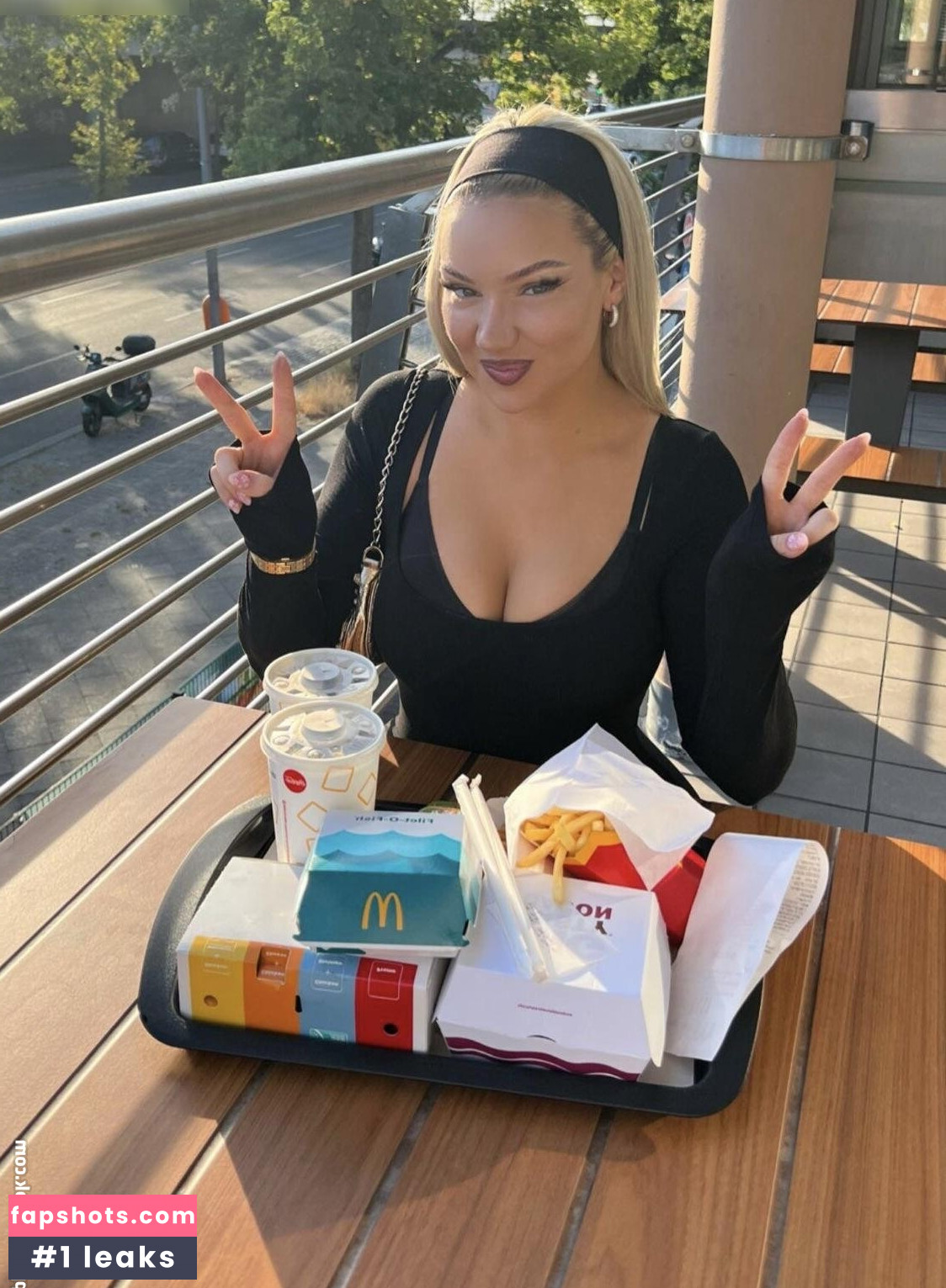 Shirin David gallery photo #116