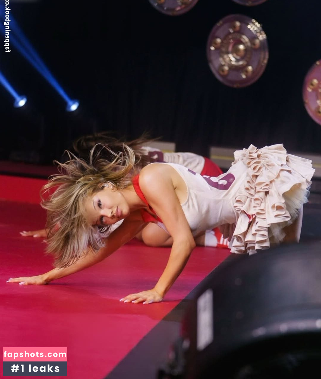 Shirin David gallery photo #18