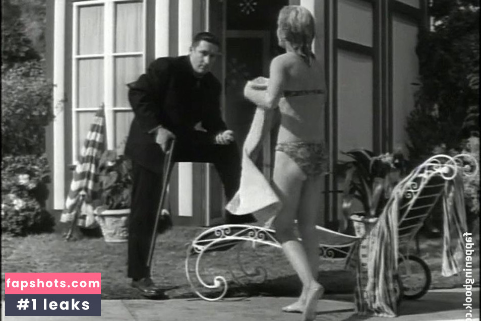 Shirley Eaton Nahé úniky fotek pouze od fanoušků #14 - Fapshots