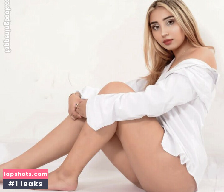 Shirley Gutierrez gallery photo #24