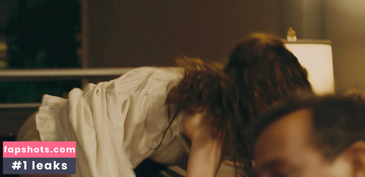 Shirley Henderson nude babe gallery