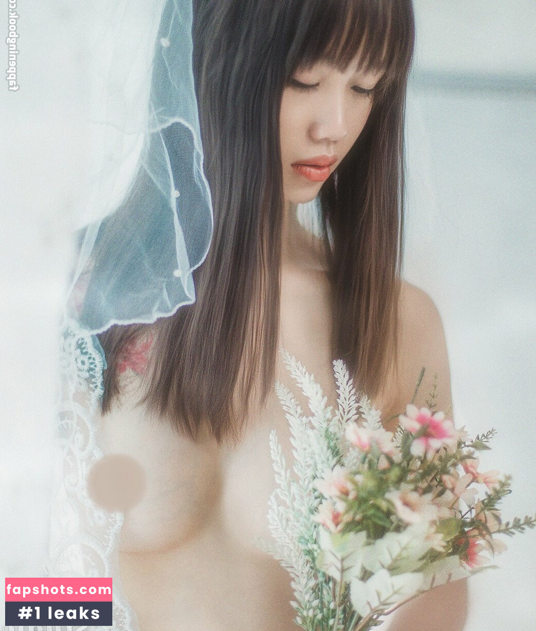 Shirley Liann gallery photo #29