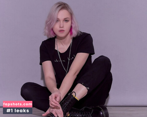 Shirogane-Sama gallery photo #8879