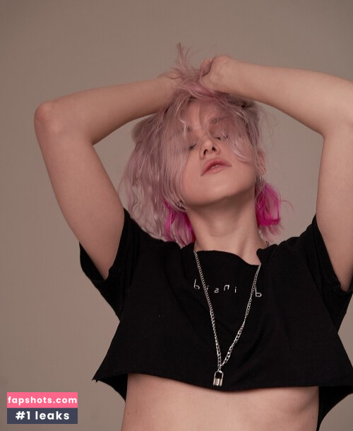 Shirogane-Sama gallery photo #8881