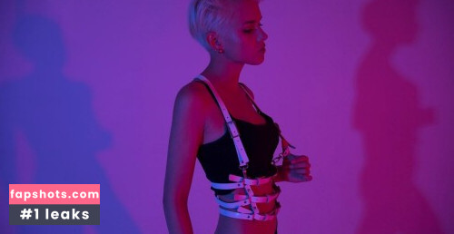 Shirogane-Sama gallery photo #9268