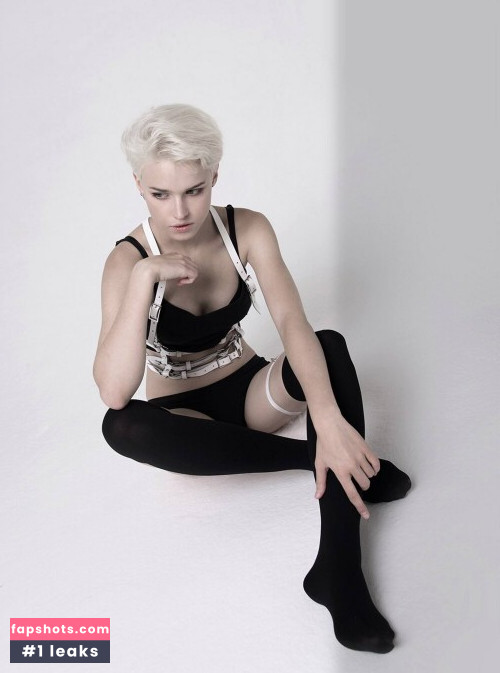 Shirogane-Sama gallery photo #9270