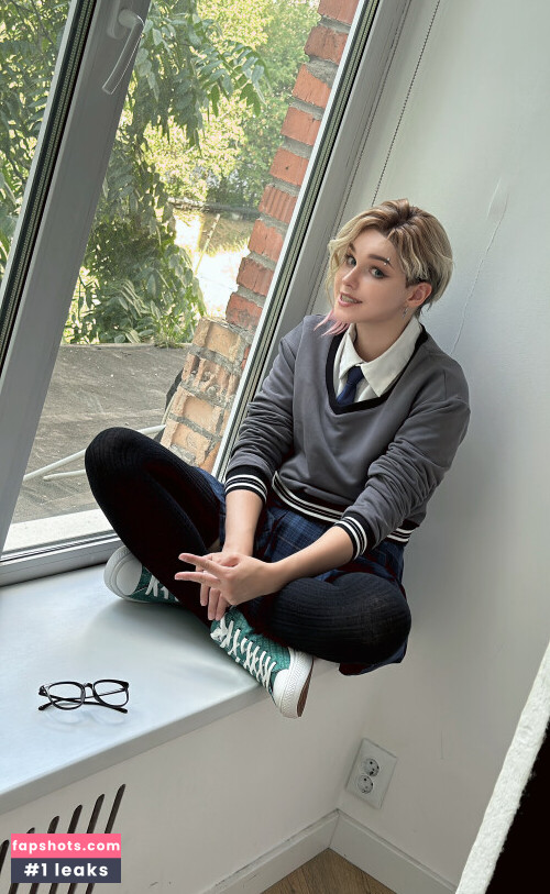 Shirogane-Sama gallery photo #972