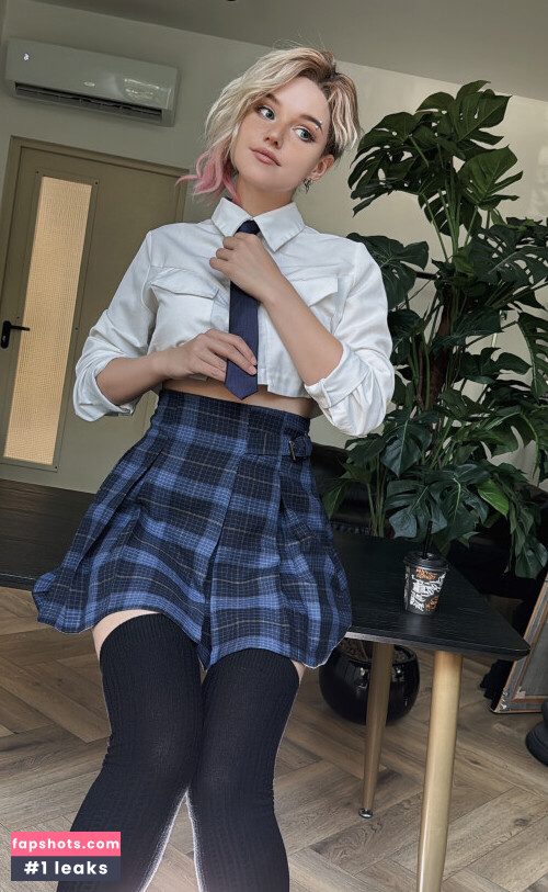 Shirogane-Sama gallery photo #976